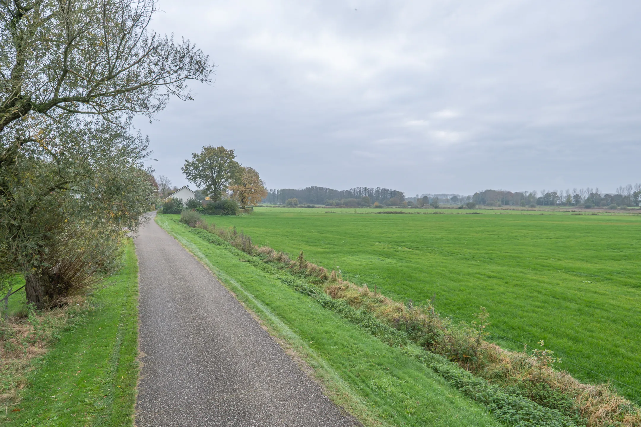 Vergaderzaal met moderne presentatie-apparatuur bij Hof van Heulerbroek omgeving